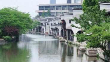 黄金AK闯迷宫